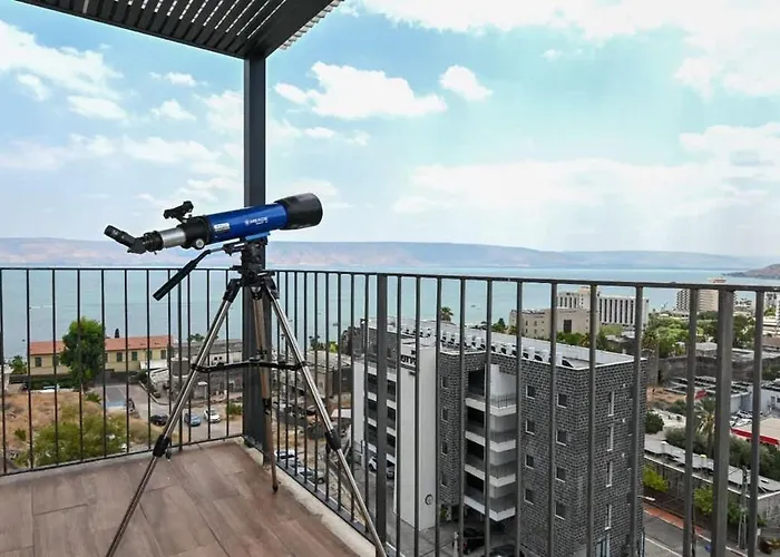 דירת מגדלור 26- דירת 2 חדרי שינה וסלון עם נוף כנרת